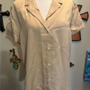Banana Republic Cream Short Sleeve Button-Up Shirt